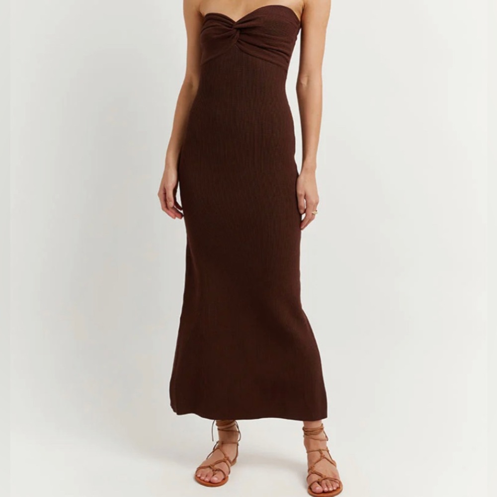 Dissh - Strapless Body-con Dress - Chocolate Brown - XS
